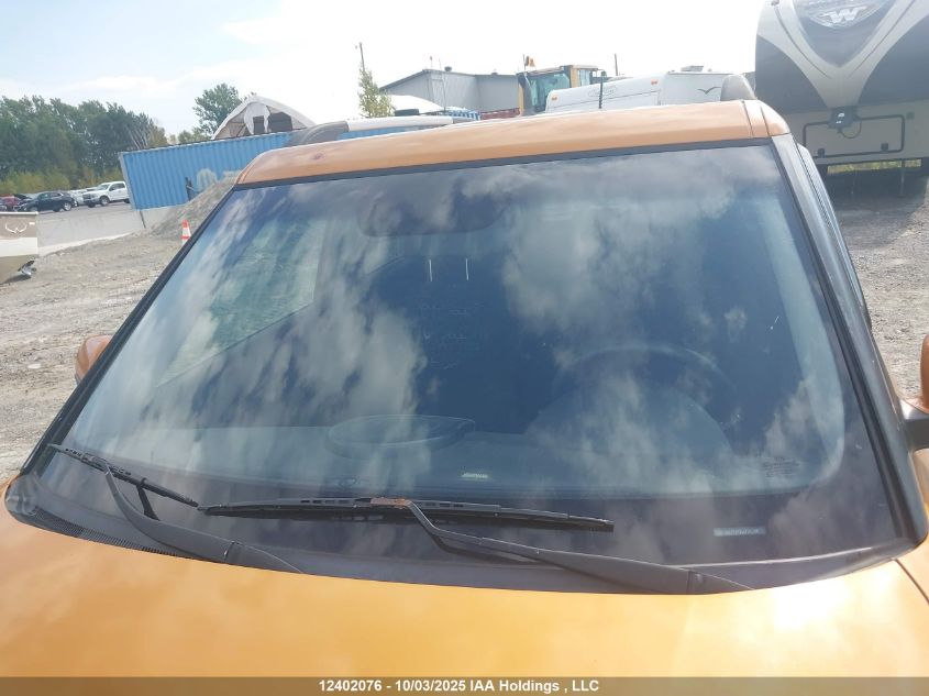 2010 Kia Soul +/!/Sport VIN: KNDJT2A21A7142986 Lot: 12402076