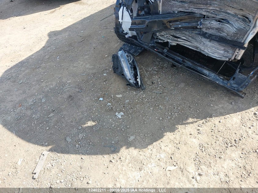 5NMZUDLB4JH055312 2018 HYUNDAI SANTA FE photo no. 12