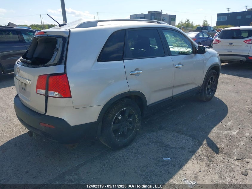 5XYKTDA22CG251981 2012 KIA SORENTO photo no. 4