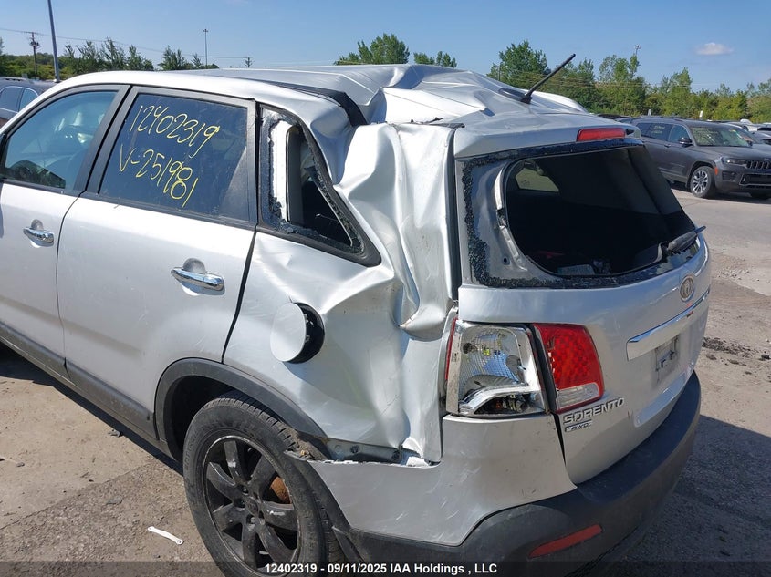 5XYKTDA22CG251981 2012 KIA SORENTO photo no. 6