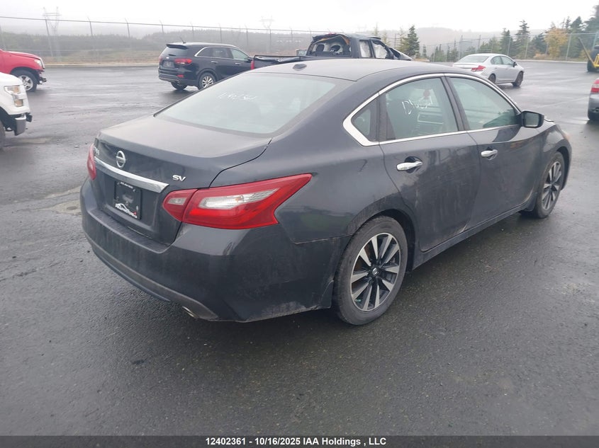 1N4AL3AP2JC184484 2018 NISSAN ALTIMA photo no. 4