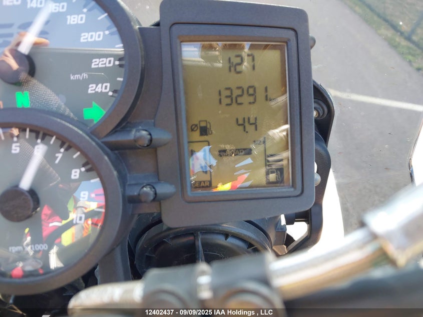 WB10B0709HZ595516 2017 BMW F 800 photo no. 12