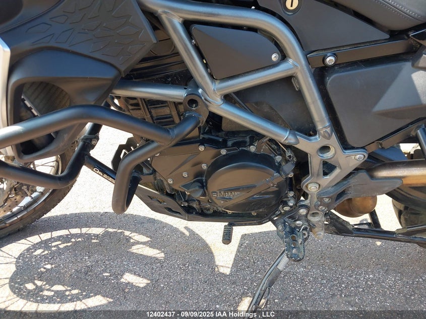 WB10B0709HZ595516 2017 BMW F 800 photo no. 9