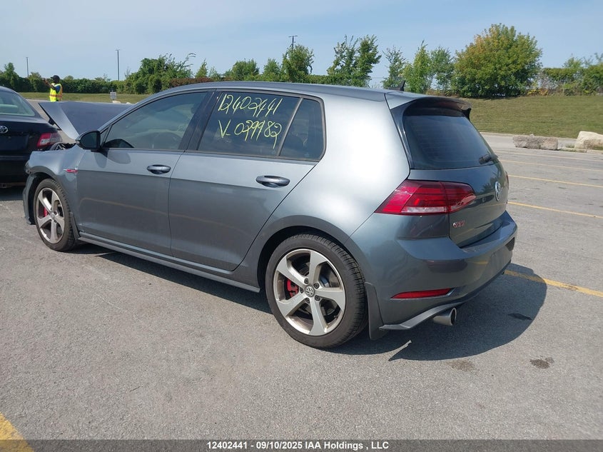 3VW6T7AU8KM029982 2019 VOLKSWAGEN GOLF GTI photo no. 3