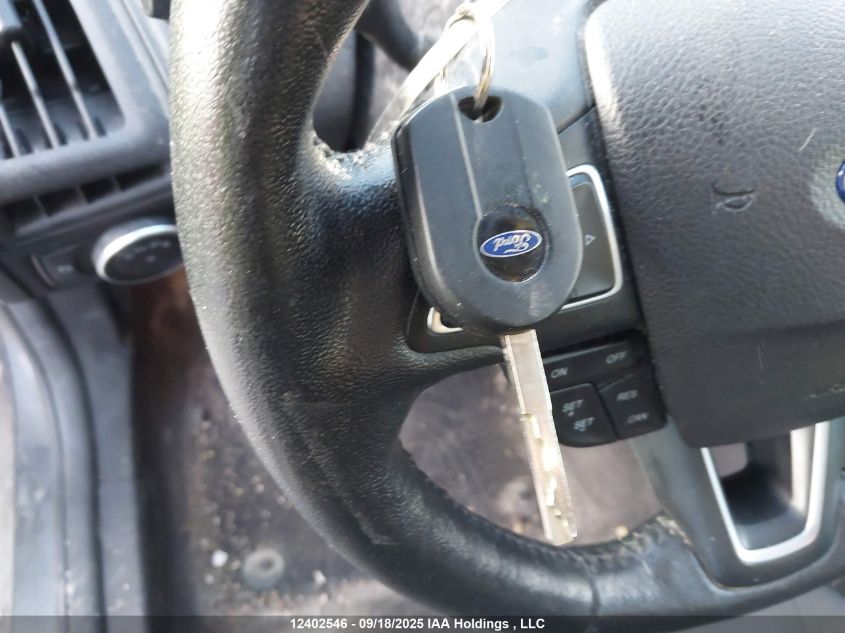 2017 Ford Focus Se VIN: 1FADP3K20HL300862 Lot: 12402546