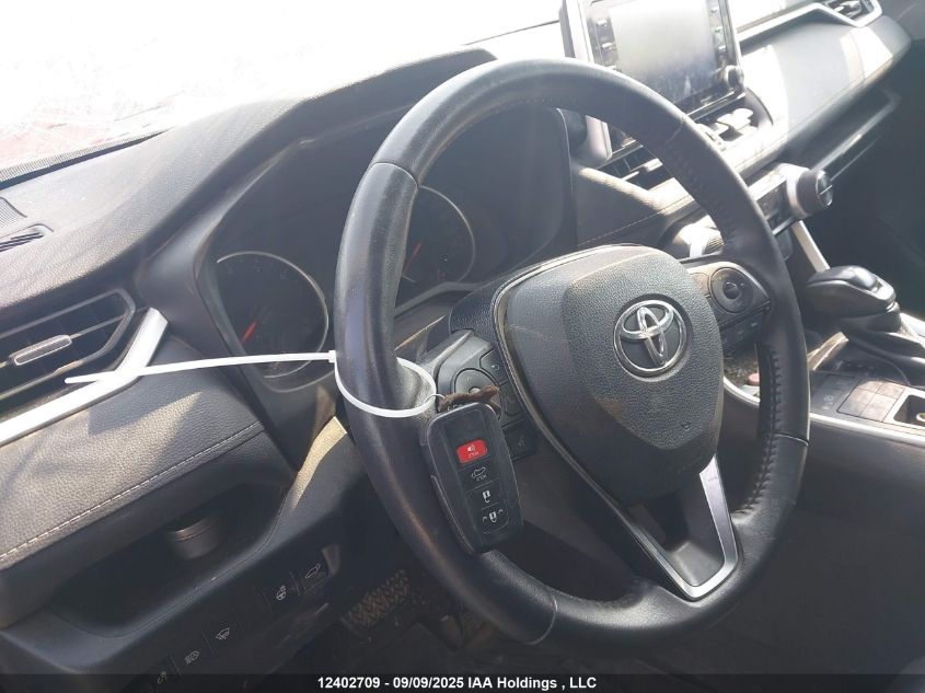 2020 Toyota Rav4 Xle/Xle Premium VIN: 2T3R1RFVXLC128257 Lot: 12402709