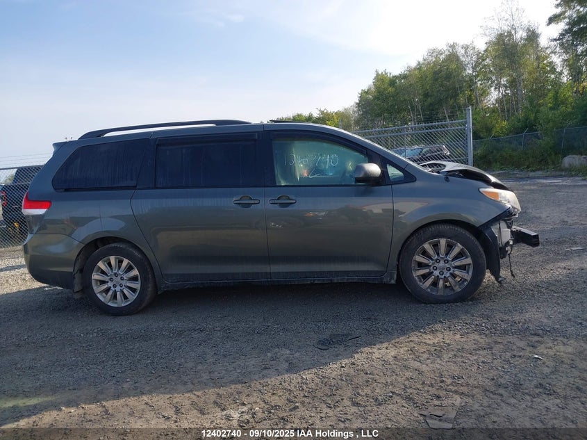 5TDDK3DC1CS047959 2012 TOYOTA SIENNA photo no. 14