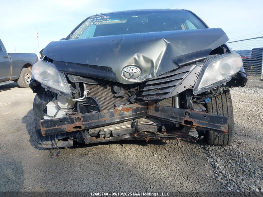5TDDK3DC1CS047959 2012 TOYOTA SIENNA photo no. 6