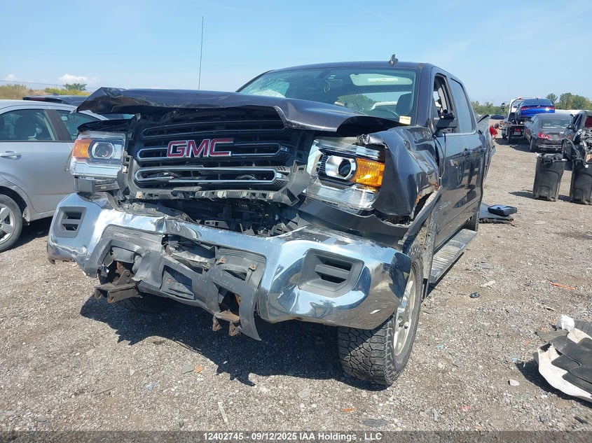 1GT22YEG6FZ140422 2015 GMC SIERRA photo no. 2