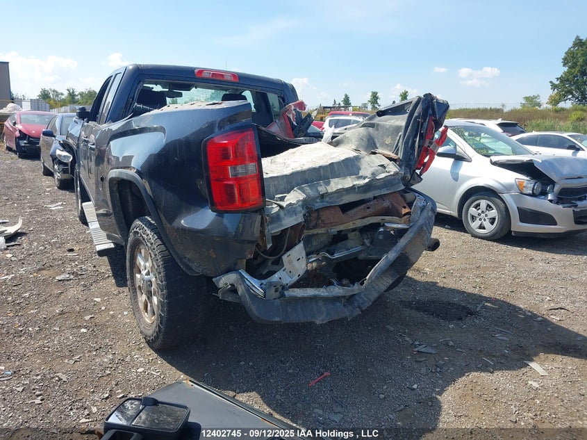 1GT22YEG6FZ140422 2015 GMC SIERRA photo no. 3