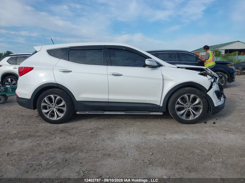5XYZUDLA1DG082943 2013 HYUNDAI SANTA FE photo no. 13