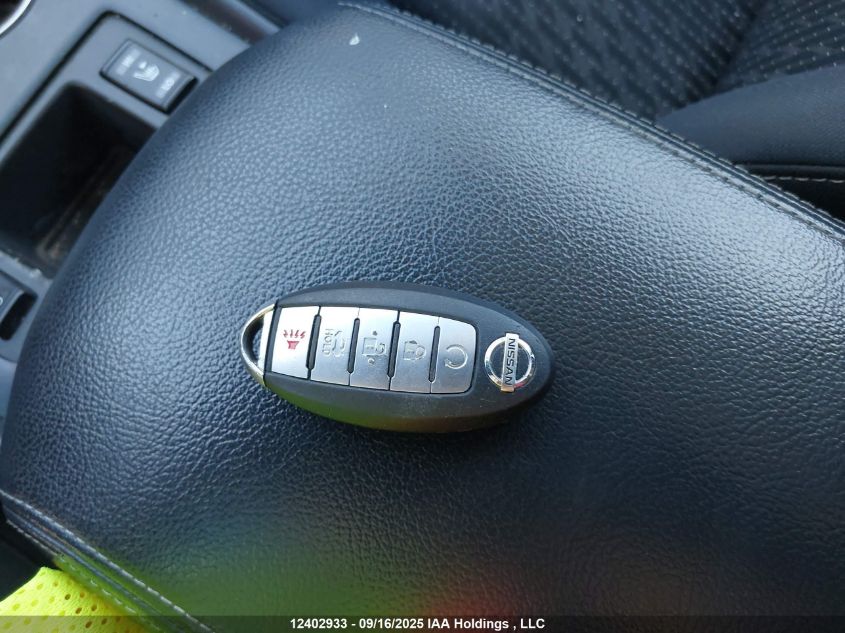 2017 Nissan Altima 2.5/S/Sv/Sl/Sr VIN: 1N4AL3AP0HN304779 Lot: 12402933