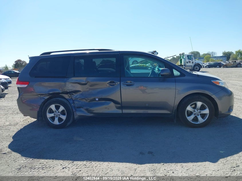 5TDKK3DCXDS397860 2013 TOYOTA SIENNA photo no. 13