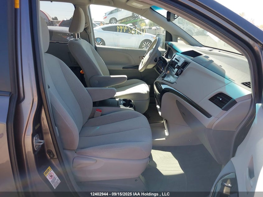 5TDKK3DCXDS397860 2013 TOYOTA SIENNA photo no. 5