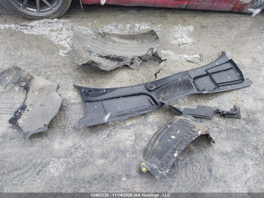 2017 Audi A4 Prestige VIN: WAUFNAF46HN014377 Lot: 12403220