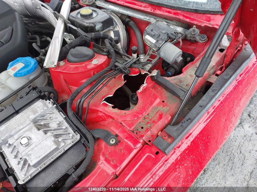 2017 Audi A4 Prestige VIN: WAUFNAF46HN014377 Lot: 12403220