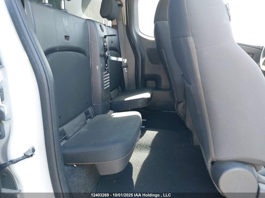 1N6ED1CM1NN667309 2022 NISSAN NAVARA (FRONTIER) photo no. 8