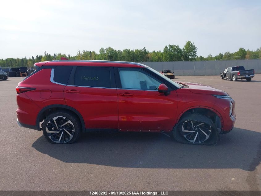 2022 Mitsubishi Outlander Le/Le Premium/Se/Sel VIN: JA4J4UA8XNZ605256 Lot: 12403292