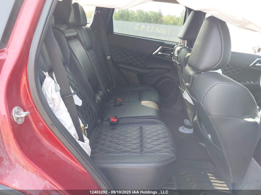 2022 Mitsubishi Outlander Le/Le Premium/Se/Sel VIN: JA4J4UA8XNZ605256 Lot: 12403292