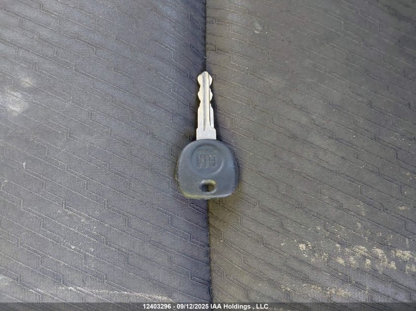 2010 Chevrolet Silverado 1500 VIN: 1GCPCPEX4AZ221599 Lot: 12403296