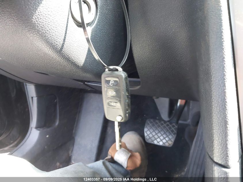 2015 Volkswagen Passat S VIN: 1VWAS7A33FC104793 Lot: 12403357