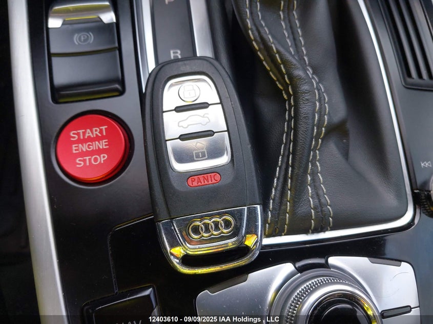 2014 Audi S4 3.0 Technik VIN: WAUFGCFLXEA002197 Lot: 12403610