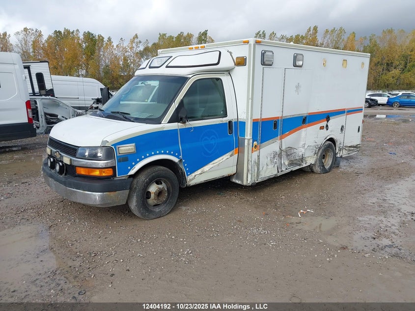1GB3G3CG5B1139559 2011 CHEVROLET EXPRESS photo no. 2