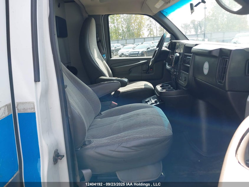 1GB3G3CG5B1139559 2011 CHEVROLET EXPRESS photo no. 5
