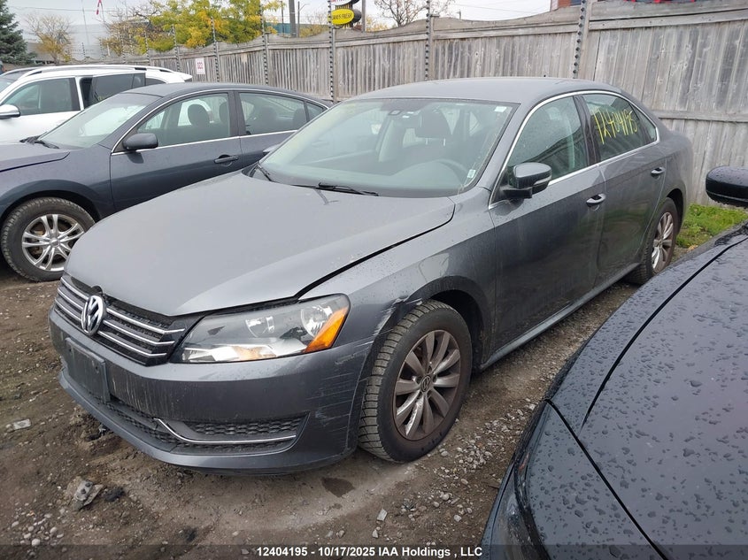 1VWAH7A34EC018230 2014 VOLKSWAGEN PASSAT photo no. 2