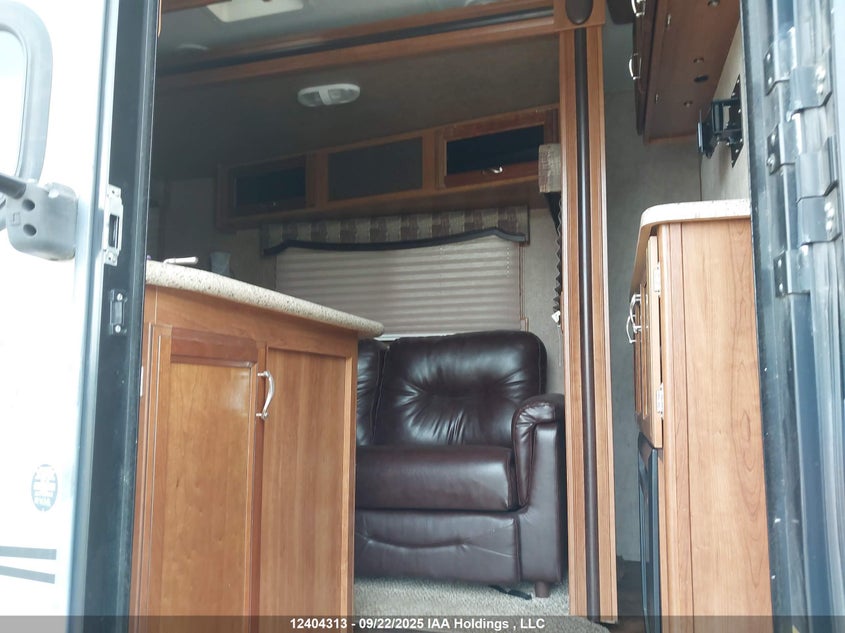 5ZT2LCXB6FB006762 2015   photo no. 14