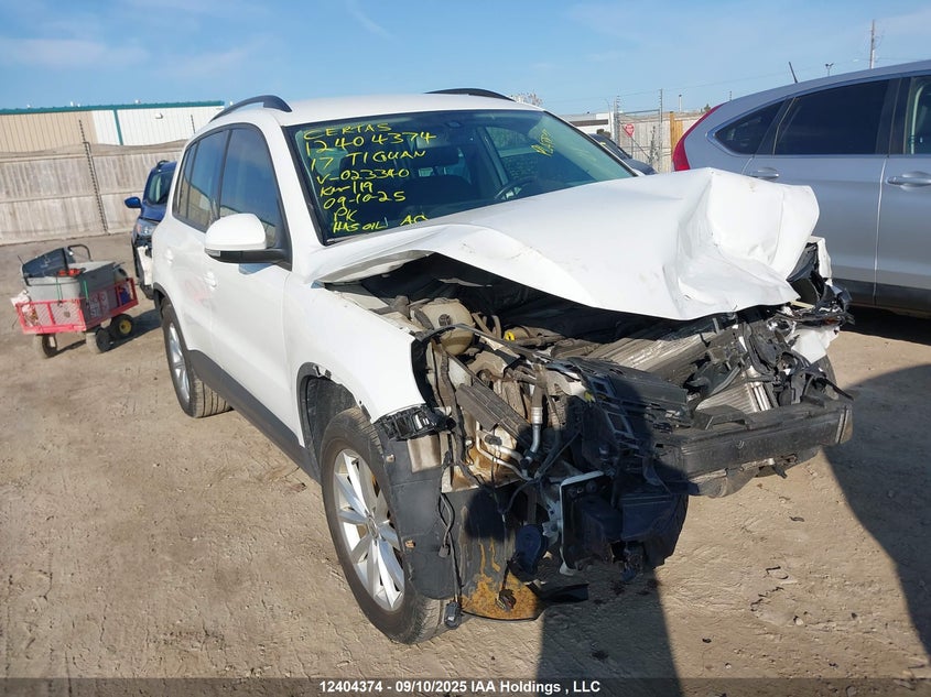WVGNV7AX6HK023340 2017 Volkswagen Tiguan Wolfsburg auction photo 1