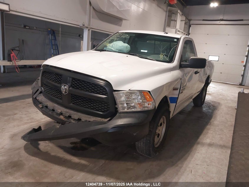 3C6JR7DT7LG301072 2020 RAM 1500 photo no. 2