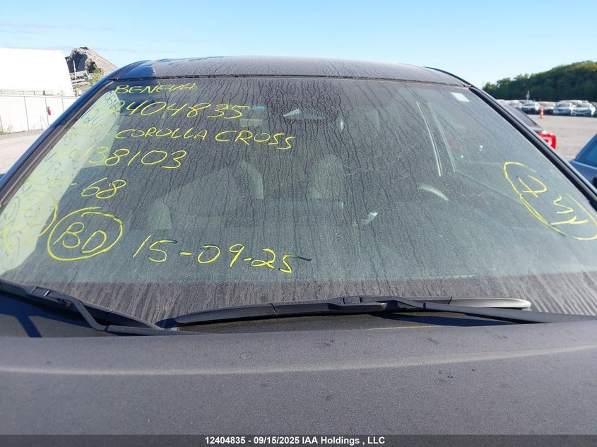 2025 Toyota Corolla Cross Le VIN: 7MUCAABG7SV138103 Lot: 12404835