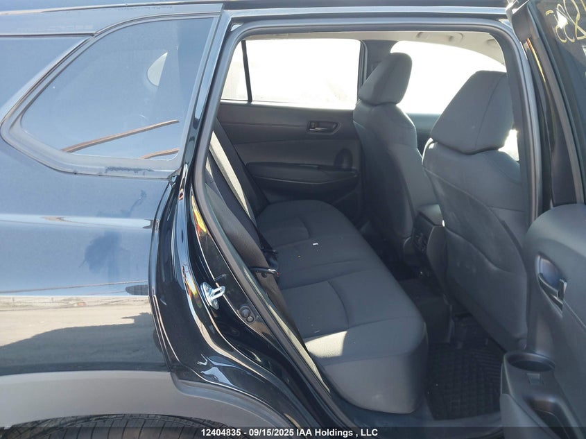 2025 Toyota Corolla Cross Le VIN: 7MUCAABG7SV138103 Lot: 12404835