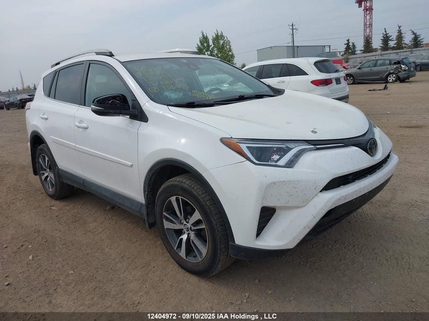 2T3BFREV8JW733183 2018 Toyota Rav4 Le auction photo 1
