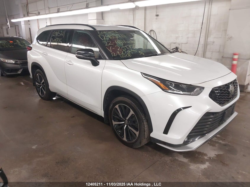5TDLZRBH1NS204725 2022 Toyota Highlander Xse auction photo 1