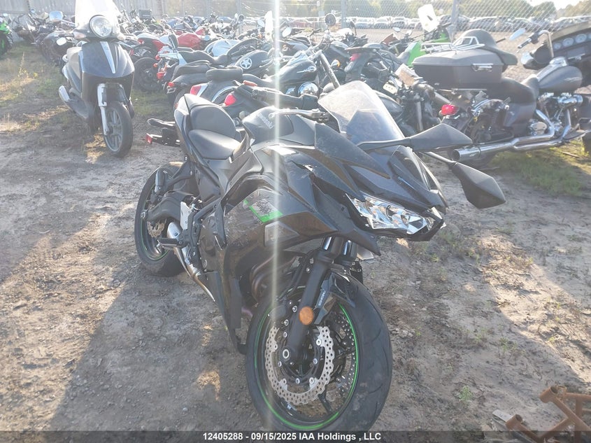 ML5EXEP14SDAF7898 2025 Kawasaki Ex650 P auction photo 1