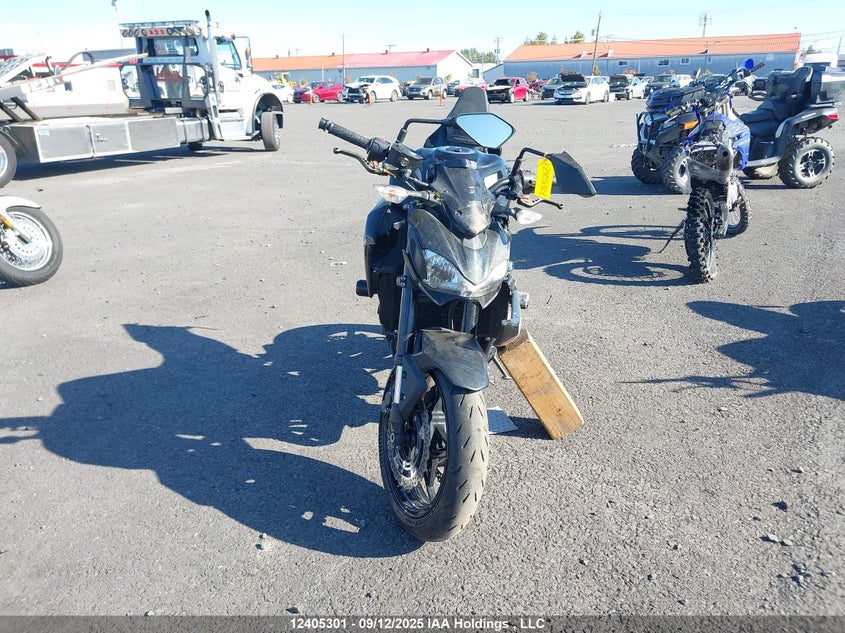JKAZR2A12HDA14841 2017 KAWASAKI ZR photo no. 5