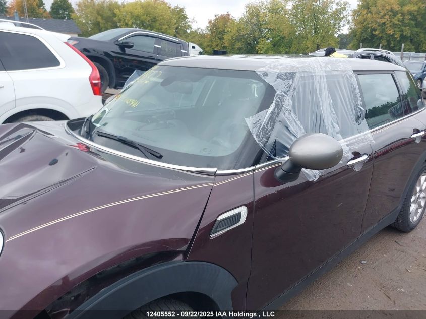 2017 Mini Cooper Clubman VIN: WMWLN5C55H2E32957 Lot: 12405552