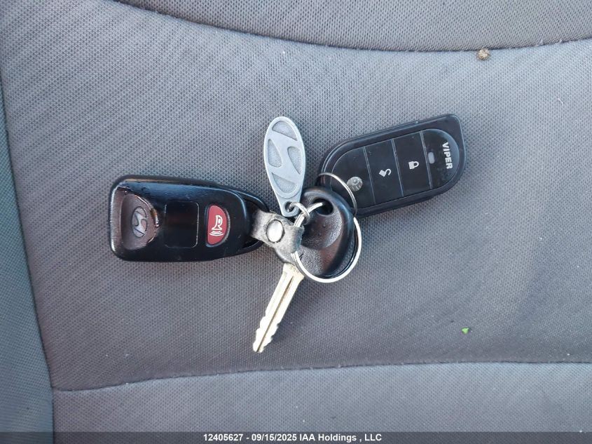 2012 Hyundai Elantra Gls/Limited VIN: 5NPDH4AE8CH069232 Lot: 12405627