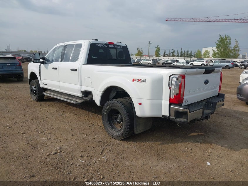 1FT8W3DT6PEC37323 2023 FORD F350 photo no. 3
