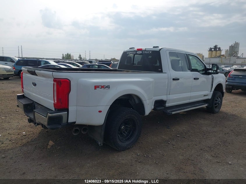 1FT8W3DT6PEC37323 2023 FORD F350 photo no. 4