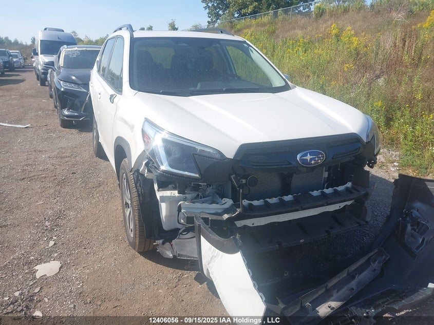 JF2SKEEC2NH496755 2022 Subaru Forester Touring auction photo 1