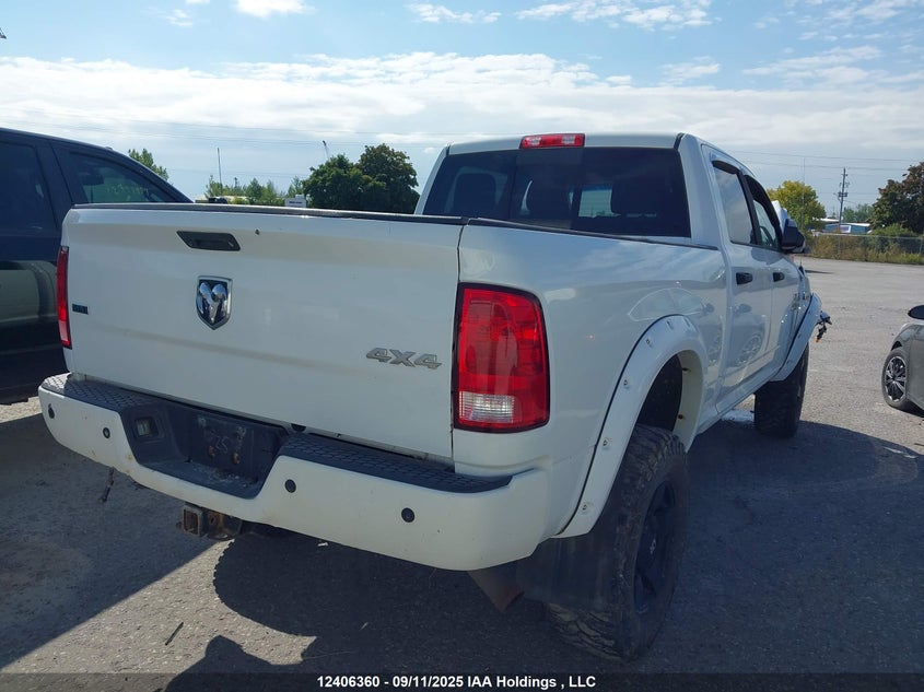 3C63R3DJ7FG688761 2015 RAM 3500 photo no. 4