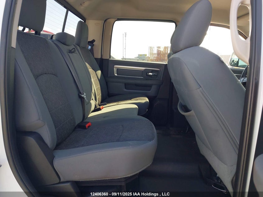 2015 Ram 3500 Slt VIN: 3C63R3DJ7FG688761 Lot: 12406360