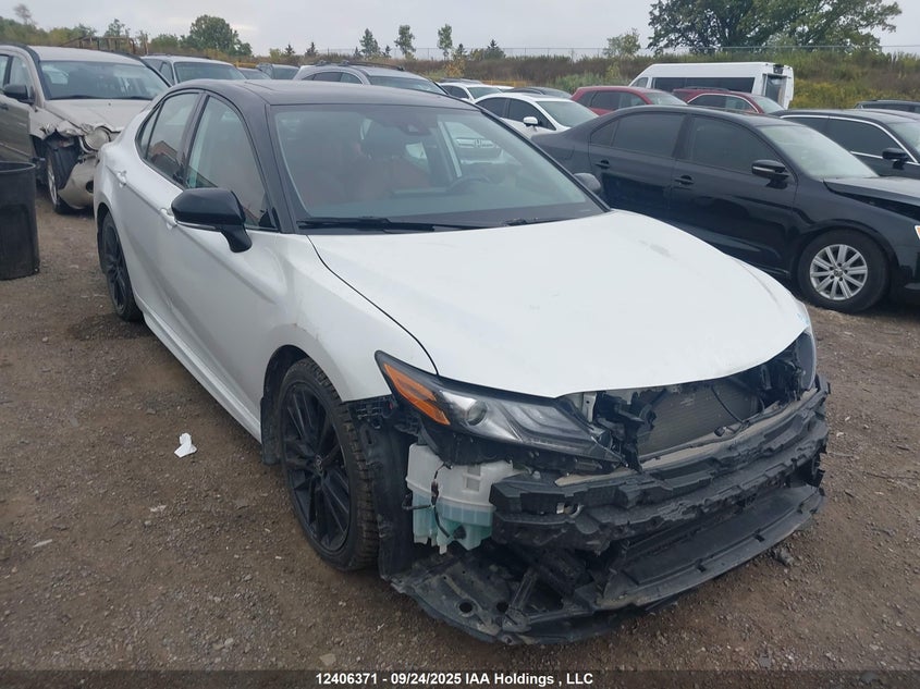 4T1K31AK0NU043335 2022 Toyota Camry Hybrid Xse auction photo 1