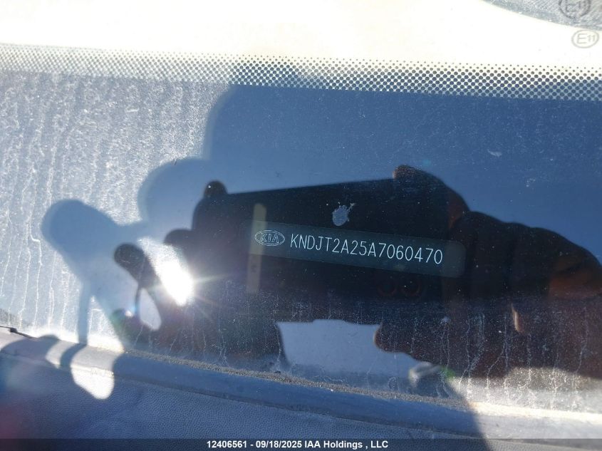 2010 Kia Soul +/!/Sport VIN: KNDJT2A25A7060470 Lot: 12406561