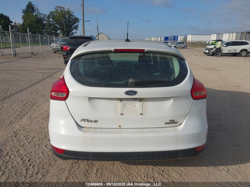 1FADP3K26GL400320 2016 FORD FOCUS photo no. 16