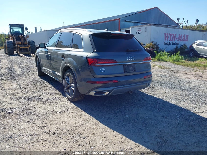 WA1WXAF75MD040020 2021 AUDI Q7 photo no. 3