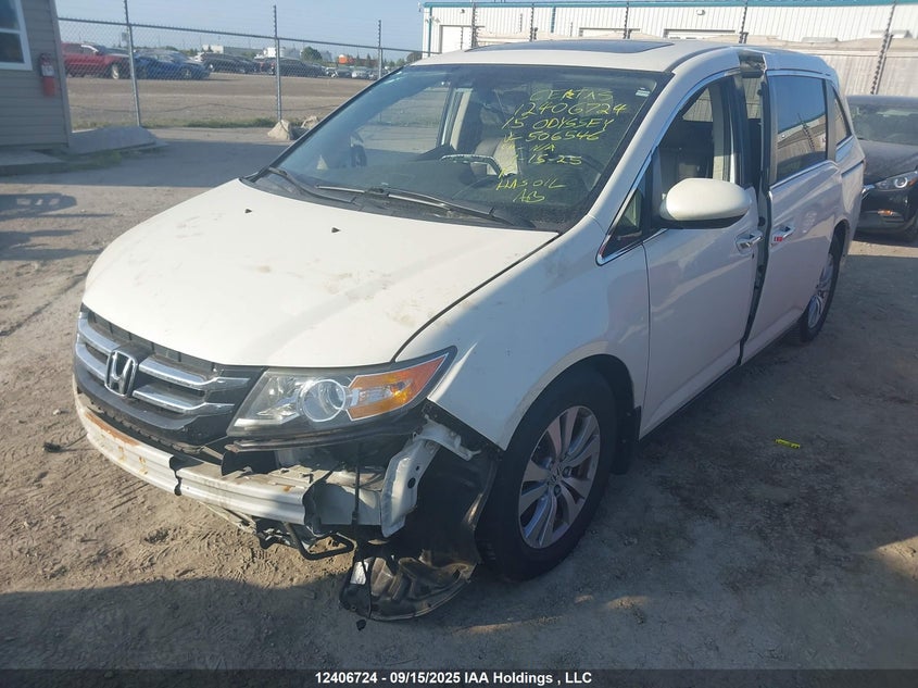 5FNRL5H6XFB506546 2015 HONDA ODYSSEY photo no. 2